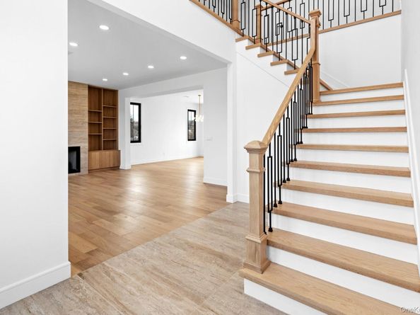 24 Midway Street, Babylon NY 11702