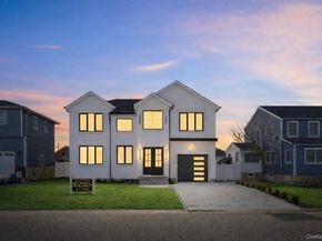 24 Midway Street, Babylon NY 11702
