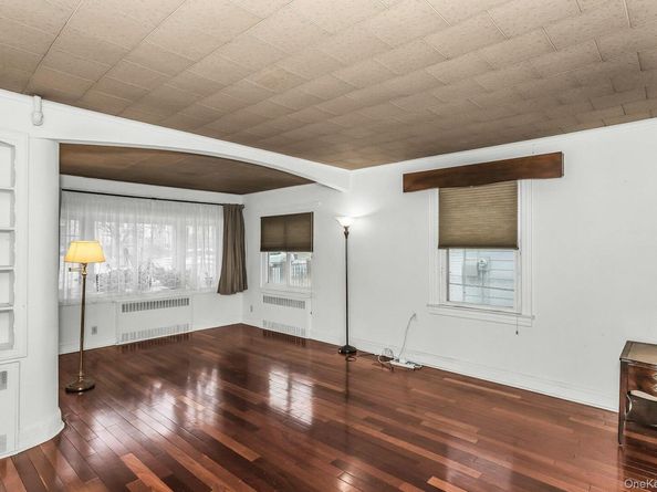 148-28 87th Avenue, Briarwood NY 11435