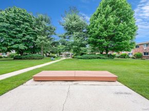 2453 Union Boulevard 37A, Islip NY 11751