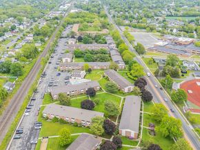 2453 Union Boulevard 37A, Islip NY 11751