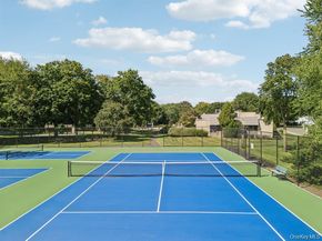 101 Flair Court E, Saint James NY 11780