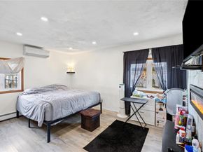 12 Yellowstone Court, Coram NY 11727