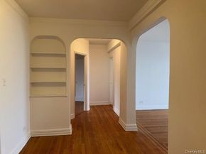 114-20 Queens Boulevard E 8, Forest Hills NY 11375