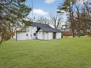 199 Salem Road, East Hills NY 11577