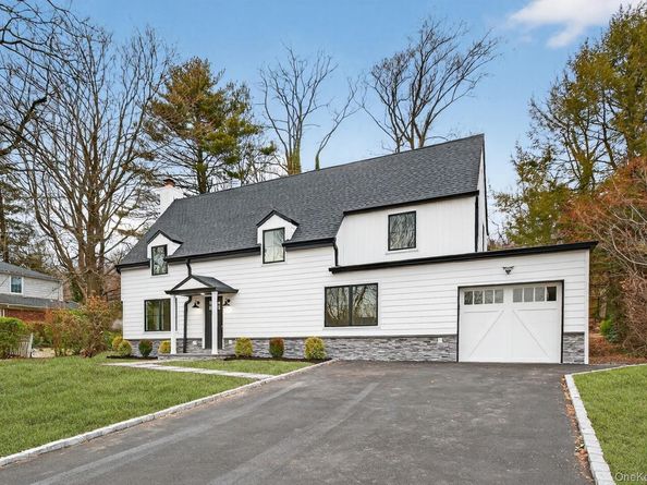 199 Salem Road, East Hills NY 11577