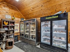 250 Main Road, Riverhead NY 11901