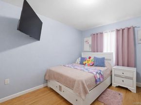 6027 78th Avenue, Glendale NY 11385