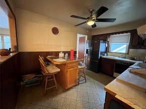 630 S Wellwood Avenue, Lindenhurst NY 11757