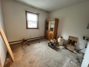 630 S Wellwood Avenue, Lindenhurst NY 11757