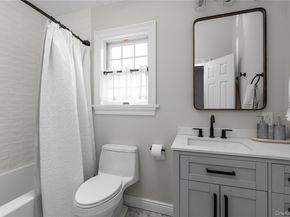 5 Emmet Place, Hicksville NY 11801