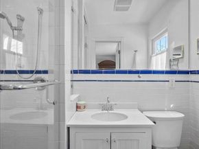 299 STRATTON Road, New Rochelle NY 10804