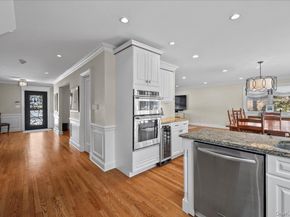 299 STRATTON Road, New Rochelle NY 10804