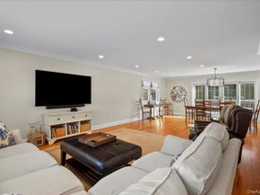 299 STRATTON Road, New Rochelle NY 10804