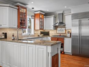 299 STRATTON Road, New Rochelle NY 10804