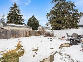 7 Cambridge Avenue, Bethpage NY 11714