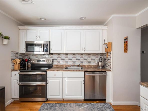 231 3rd Street, Lindenhurst NY 11757