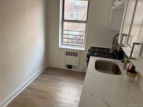 67-12 Yellowstone Boulevard F6, Flushing NY 11375