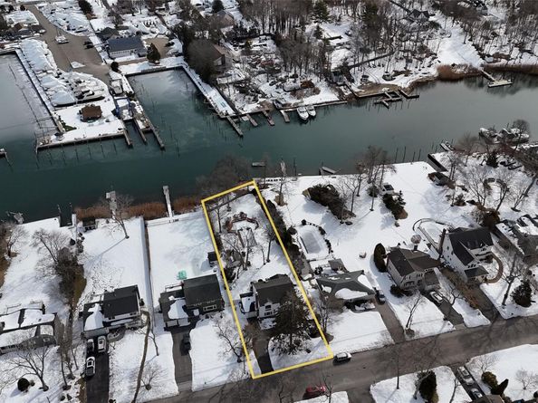 53 Hewitt Boulevard, Center Moriches NY 11934