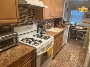 151-20 88 Street 6C, Howard Beach NY 11414