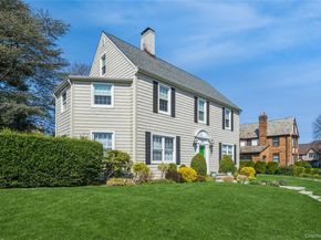 154 Wellington Road, Garden City NY 11530