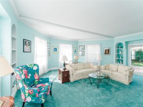154 Wellington Road, Garden City NY 11530