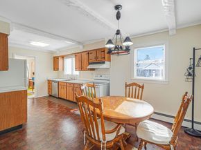 53 Canterbury Lane, North Babylon NY 11703