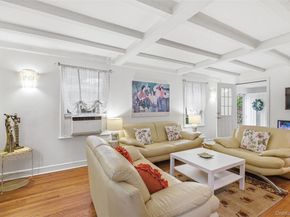 47 Onderdonk Avenue, Manhasset NY 11030