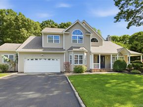 10 Cayla Lane, Port Jefferson NY 11776