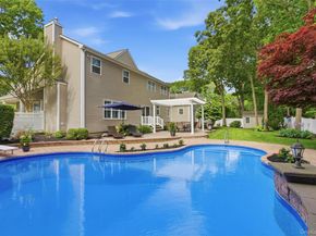 10 Cayla Lane, Port Jefferson NY 11776