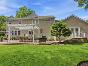 10 Cayla Lane, Port Jefferson NY 11776