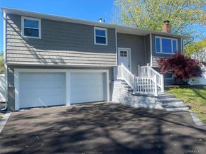 17 Berkeley Avenue, Selden NY 11784