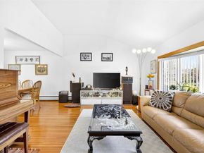 42 Edna Drive, Syosset NY 11791