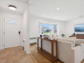 15 Wayland Road, Plainview NY 11803