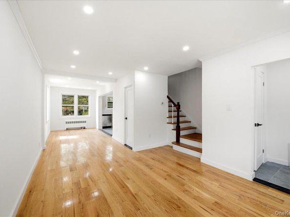 4135 Murdock Avenue, Bronx NY 10466