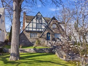 42 Mulberry Lane, New Rochelle NY 10804