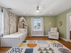 42 Mulberry Lane, New Rochelle NY 10804