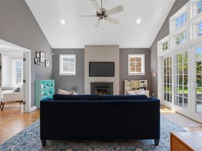 42 Mulberry Lane, New Rochelle NY 10804