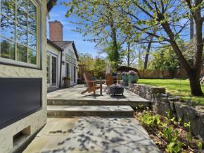 42 Mulberry Lane, New Rochelle NY 10804