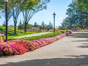 350 Laurel Way, Laurel NY 11948