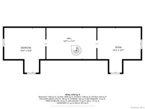 48 Private Road, Calverton NY 11933