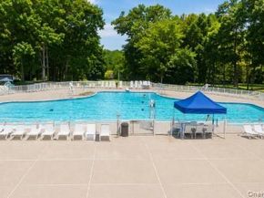 280 Brettonwoods Drive, Coram NY 11727