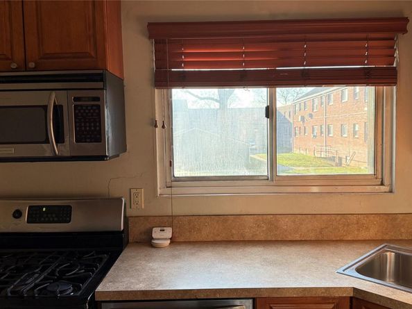 1013 Rottkamp Street 1, Valley Stream NY 11580