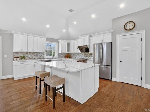 872 Taconic Woods Road, Yorktown Heights NY 10598