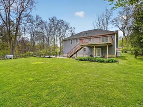 872 Taconic Woods Road, Yorktown Heights NY 10598