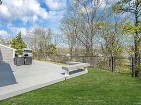 5 Whinstone Street, Coram NY 11727
