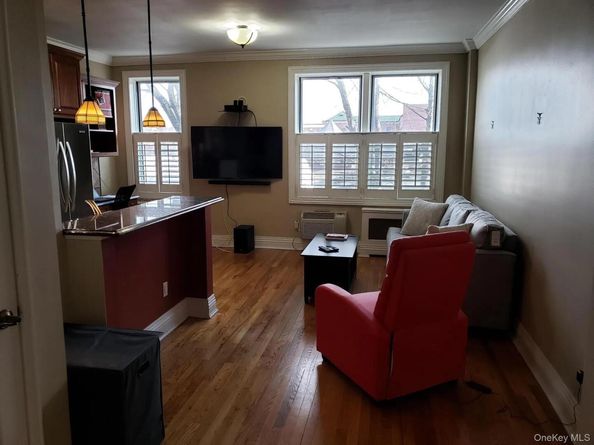 111 7th Street 208, Garden City NY 11530