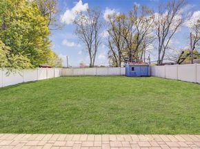 50 Gleaner Lane, Levittown NY 11756