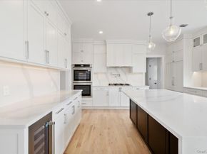 2 Winters Court, Plainview NY 11803