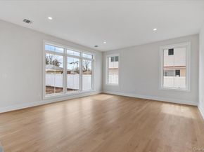 2 Winters Court, Plainview NY 11803